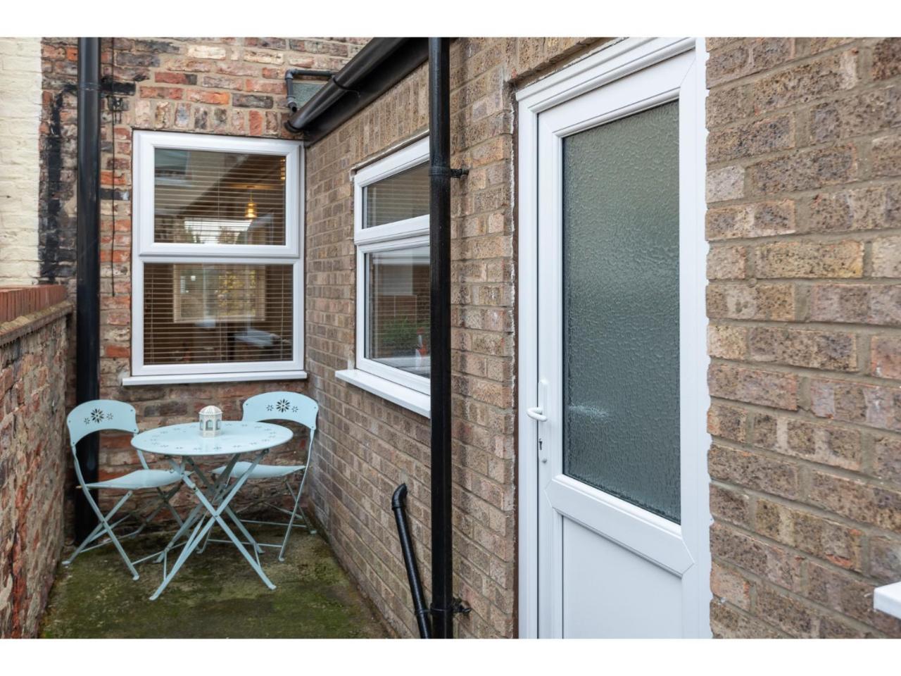 Beautiful 2 Bed With Free Parking - Pass The Keys Διαμέρισμα Γιορκ Εξωτερικό φωτογραφία